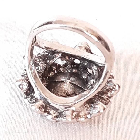 Large Cocktail Ring Central Blue Stone Surrounding Black Rhinestones - Picture 5 of 7